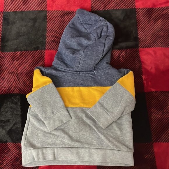 Sweater with A Hoodie - Picture 5 of 5